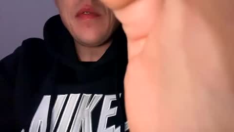 likeeeyou online show from January 1, 5:43 am