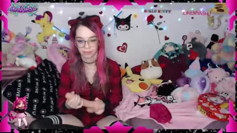 LikeMyAshe online show from January 26, 7:42 am