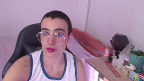 im MIA  -- MY OF is catsito3 online show from March 7, 5:29 am