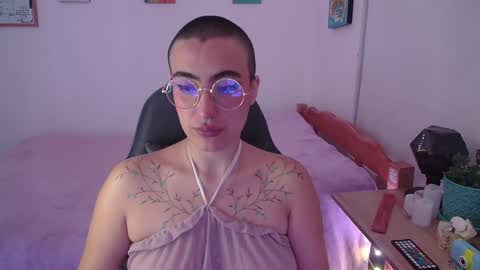 im MIA  -- MY OF is catsito3 online show from February 8, 2:36 am