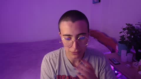 im MIA  -- MY OF is catsito3 online show from January 11, 7:17 am