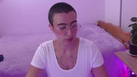 im MIA  -- MY OF is catsito3 online show from January 21, 2:11 am