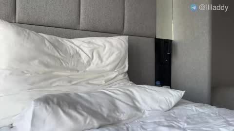 Addy online show from October 3, 9:28 am