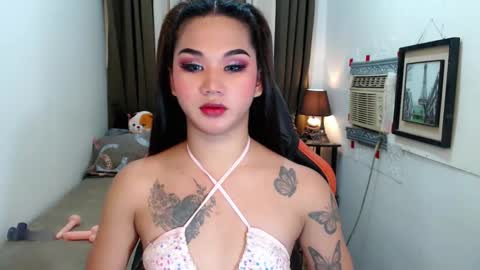 LILY online show from October 16, 8:25 am