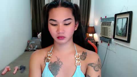 LILY online show from October 11, 12:10 pm