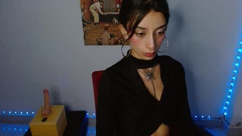 Snapshot of lil_lisaa chatting on January 9, 5:44 am Lisaa online show from January 9, 5:44 am
