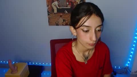 Snapshot of lil_lisaa chatting on December 31, 9:10 am Lisaa online show from December 31, 9:10 am