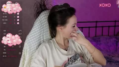 little moon online show from November 7, 9:50 pm