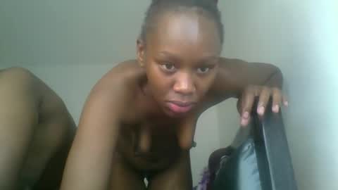 lil_meg online show from February 15, 11:42 am