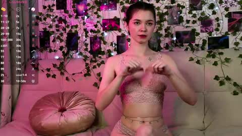 lil_raysss online show from February 25, 8:36 am