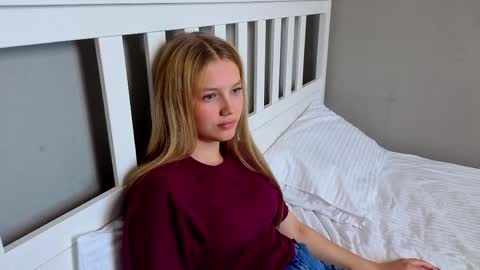 Emma online show from April 18, 5:53 am