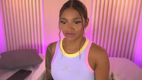 L I L A   online show from April 9, 4:49 am