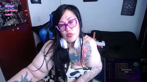 LILA RAVEN online show from December 8, 9:19 pm