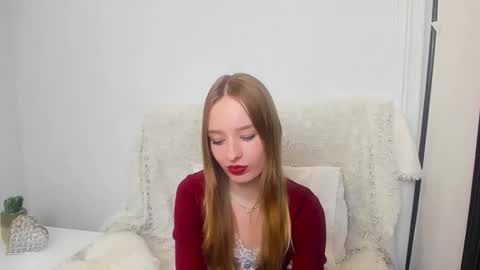 LiliaDesire online show from December 30, 7:00 pm