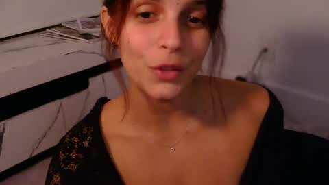 Snapshot of lilbeccaxo chatting on September 12, 6:04 am Rebecca online show from September 12, 6:04 am