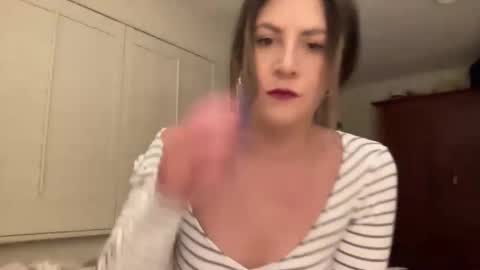 Snapshot of lilbi85_ chatting on December 2, 4:46 am lilbi85_ online show from December 2, 4:46 am