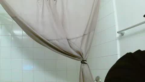 lilbratty_clouds_ogpuffdragon online show from November 27, 9:00 pm