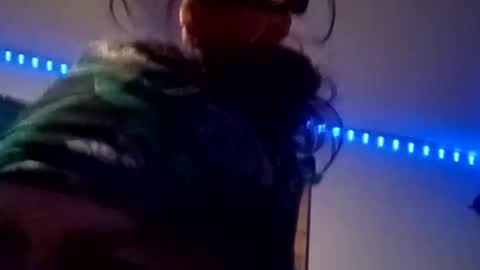 lildman420 online show from November 1, 8:57 am