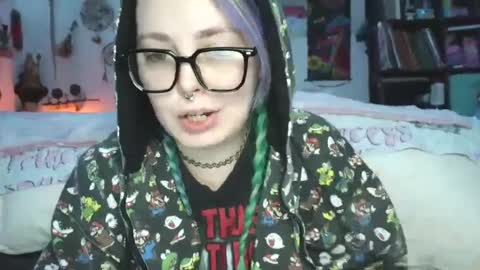 emily ryanson online show from December 12, 9:04 pm