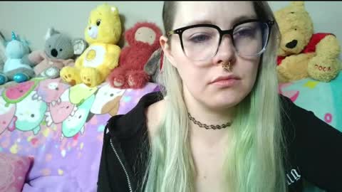 emily ryanson online show from April 2, 9:00 pm