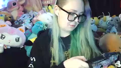 emily ryanson online show from December 18, 8:03 pm