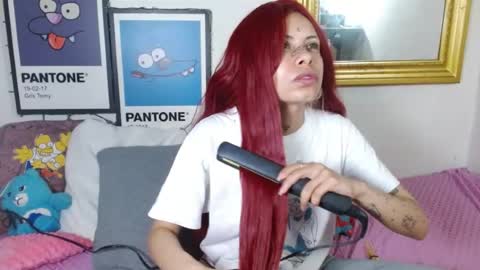 lilfoxxi online show from July 7, 1:18 am
