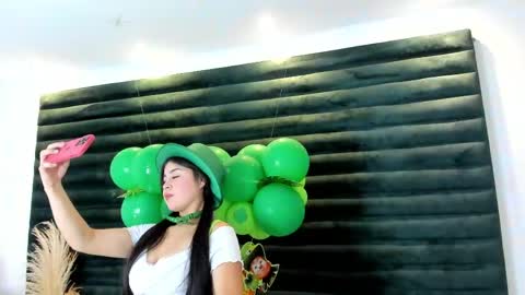 Lili online show from March 18, 3:23 am