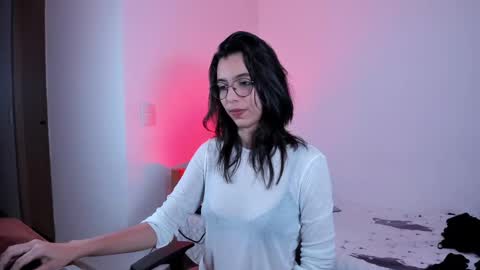 Lili online show from March 1, 8:13 am