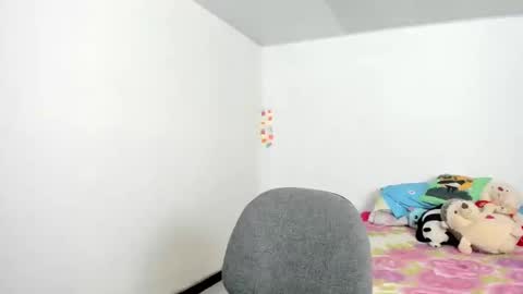 liliamilf online show from February 25, 11:37 pm