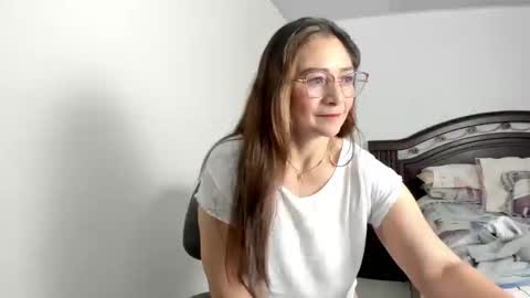 liliamilf online show from January 15, 11:40 pm
