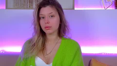 Snapshot of liliabianca chatting on February 10, 6:31 am Mia online show from February 10, 6:31 am