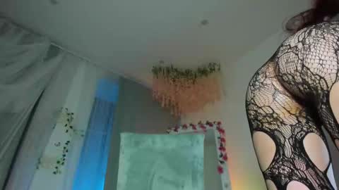 LIL online show from February 13, 2:52 pm