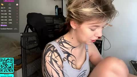 Lilian online show from May 7, 7:26 am