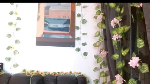 Snapshot of liliandoll chatting on October 2, 4:17 pm yesica online show from October 2, 4:17 pm