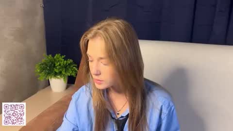 LilianLees online show from October 7, 4:58 pm