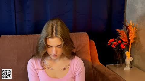 LilianLees online show from November 8, 4:21 pm