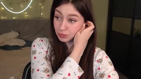 Lilu online show from December 15, 12:28 am