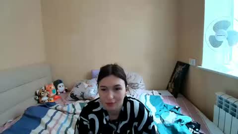 liliawoolf online show from October 11, 1:05 pm