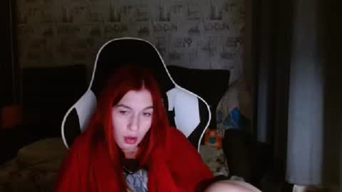 liliawoolf online show from March 1, 5:49 pm