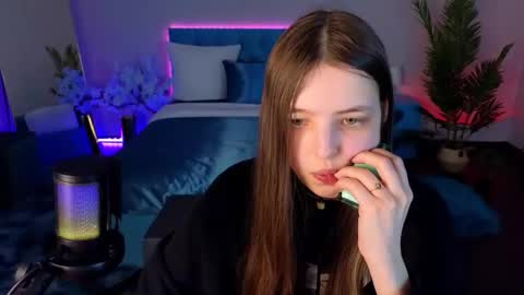 Lili Bakery online show from February 27, 7:01 am