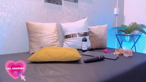 Lili Cooper online show from March 6, 10:26 pm