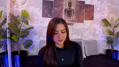 Lili Cooper online show from October 28, 4:13 am