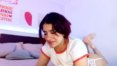 Lilith Savett online show from June 5, 3:28 pm