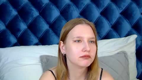 LiliLinn online show from July 9, 7:12 am