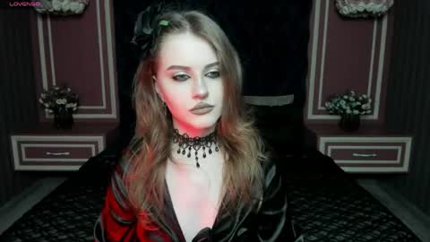 lilit_el_ online show from May 1, 4:45 pm