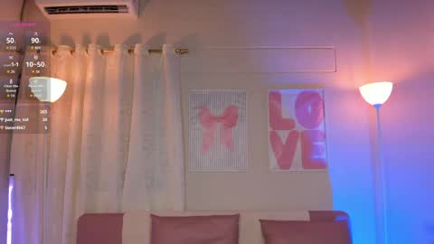 Lilth online show from April 7, 8:33 pm