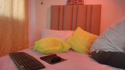 lilith_and_draven online show from October 10, 8:46 pm