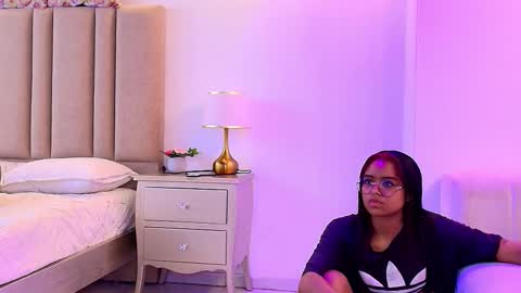 lilith_and_draven online show from November 4, 9:49 pm