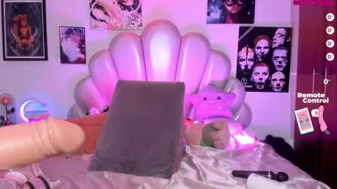   online show from February 21, 1:44 am