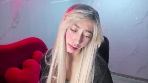 lilith cooper20 online show from November 4, 10:33 pm